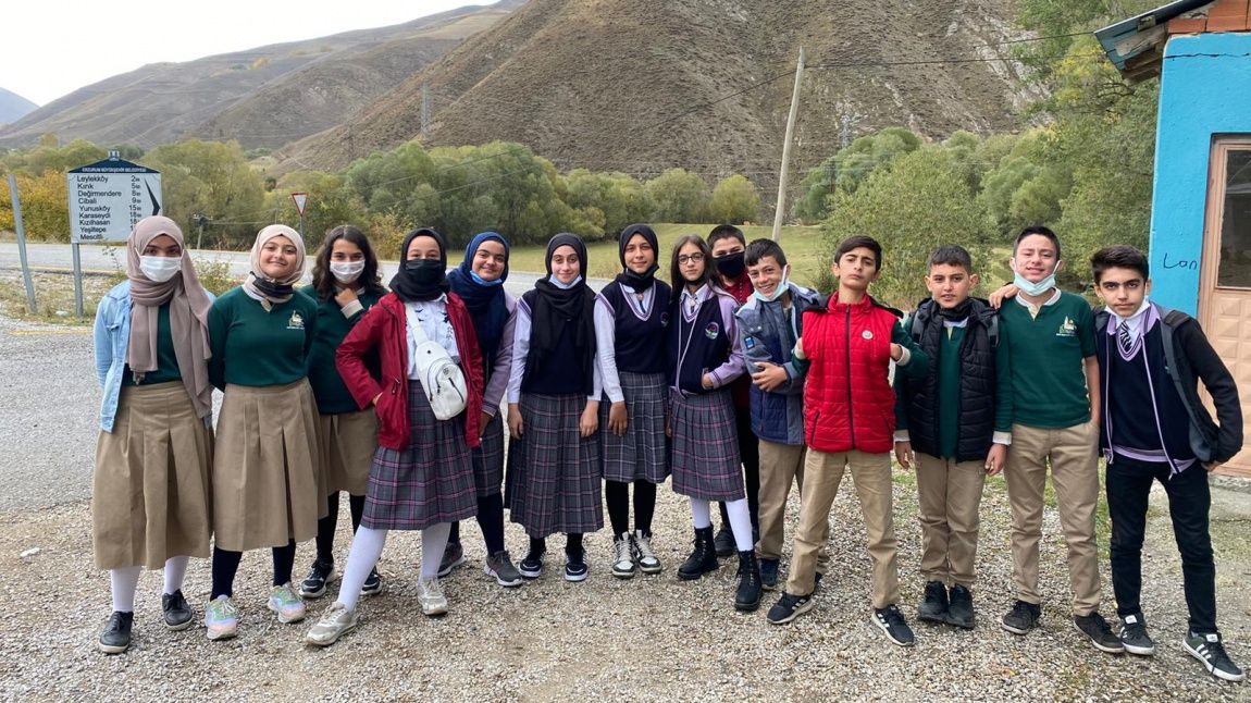 8. Sınıf Öğrencilerimiz Akif Filmi'ni İzlemek İçin Erzurum'a Gitti